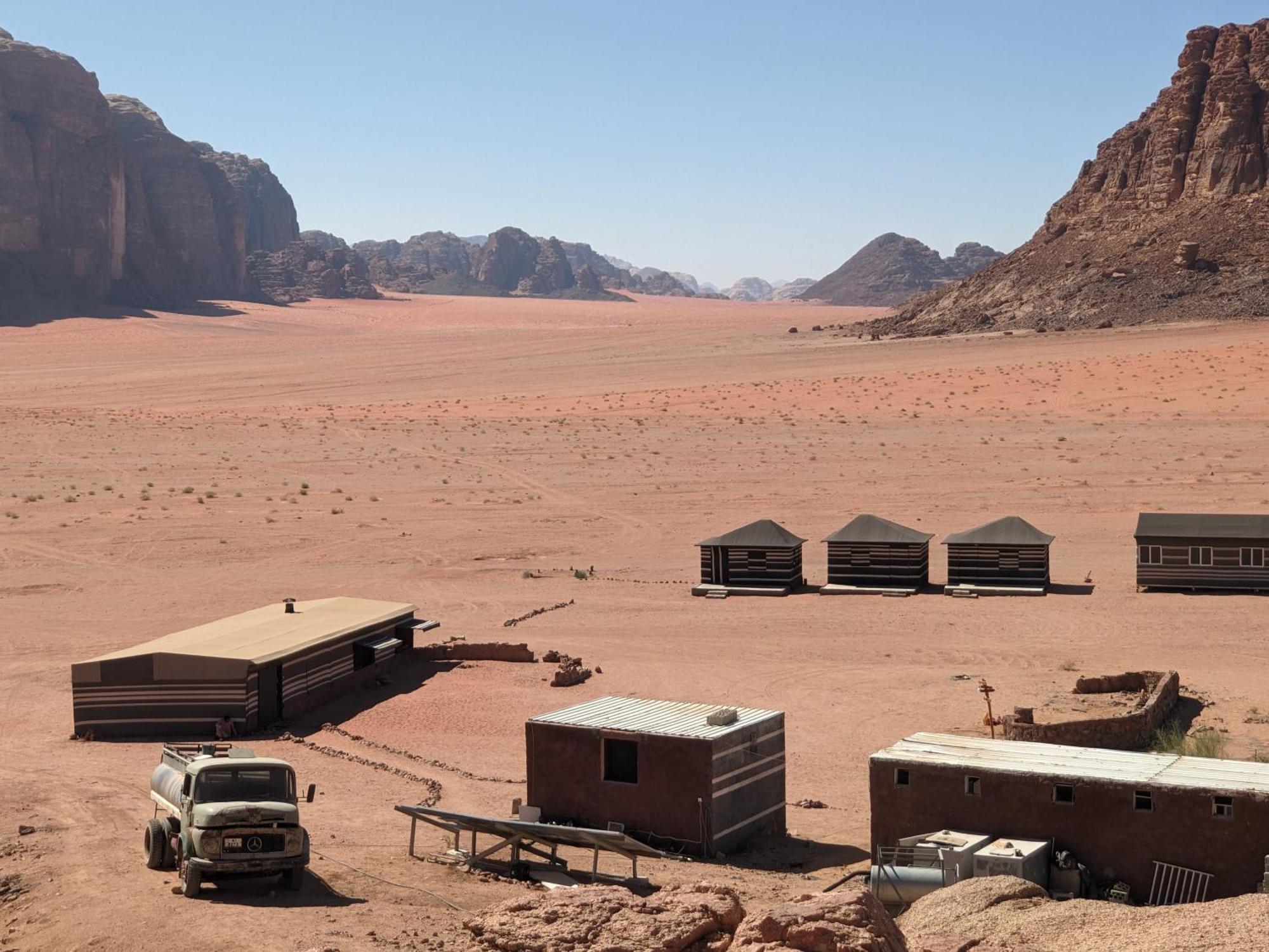Wadi Rum Camp& Jeep Tour Esterno foto